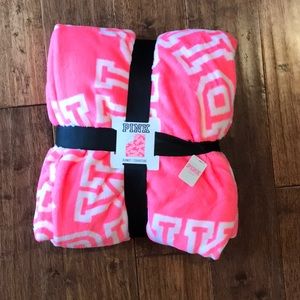 Victoria’s Secret PINK Blanket